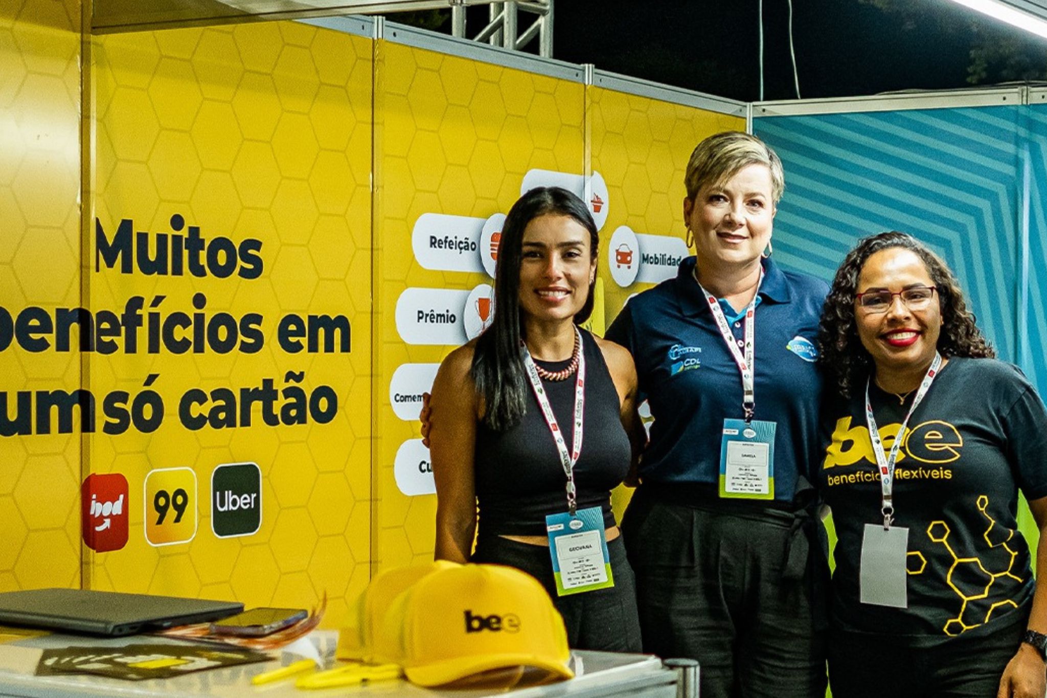 Conheça o Bee Benefícios um novo produto Aciapi CDL Aciapi e CDL de